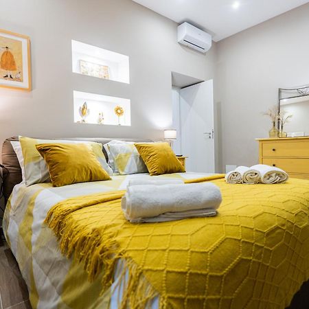 La Casa Di Bianca - Modern Suites Near Plebiscito Νάπολη Εξωτερικό φωτογραφία