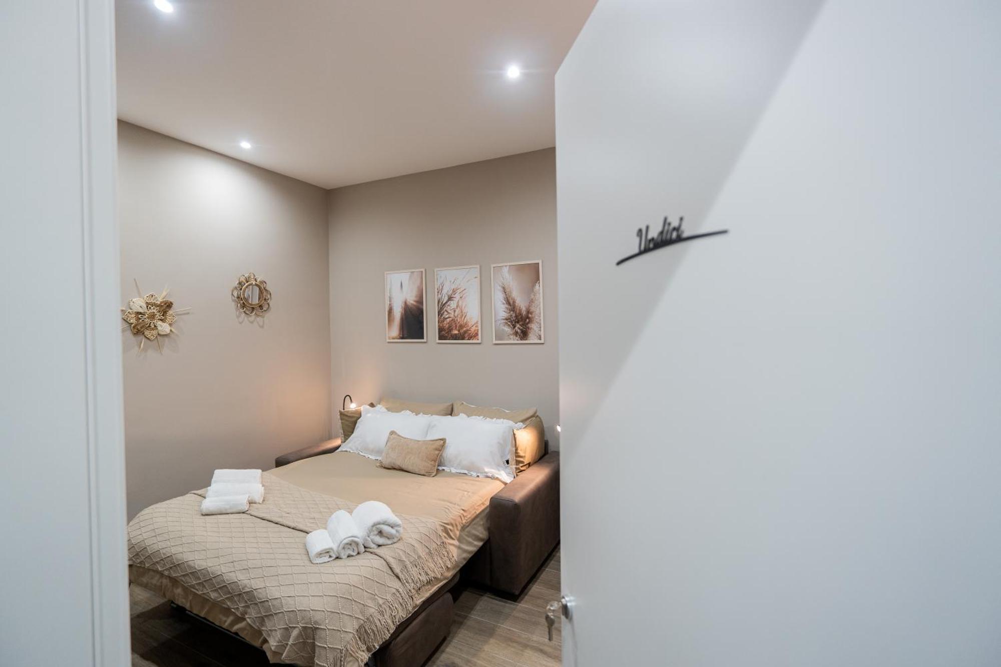 La Casa Di Bianca - Modern Suites Near Plebiscito Νάπολη Εξωτερικό φωτογραφία