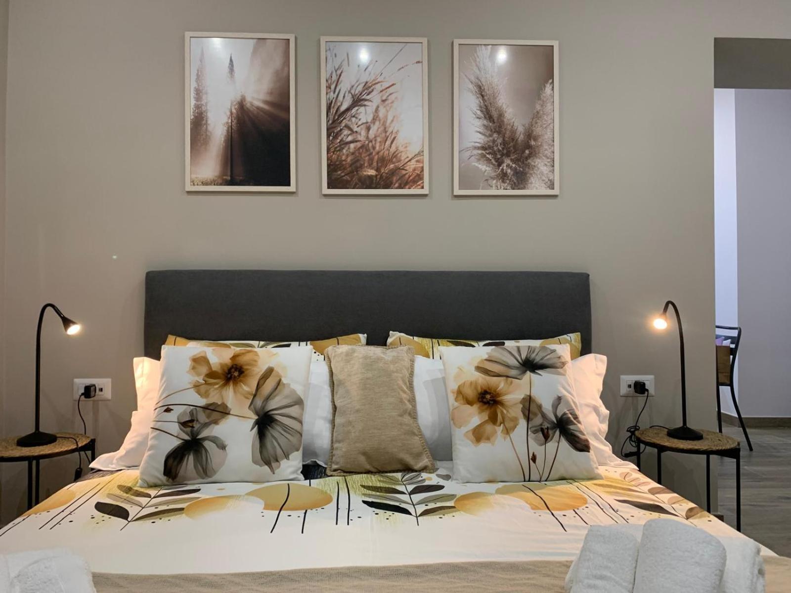 La Casa Di Bianca - Modern Suites Near Plebiscito Νάπολη Εξωτερικό φωτογραφία